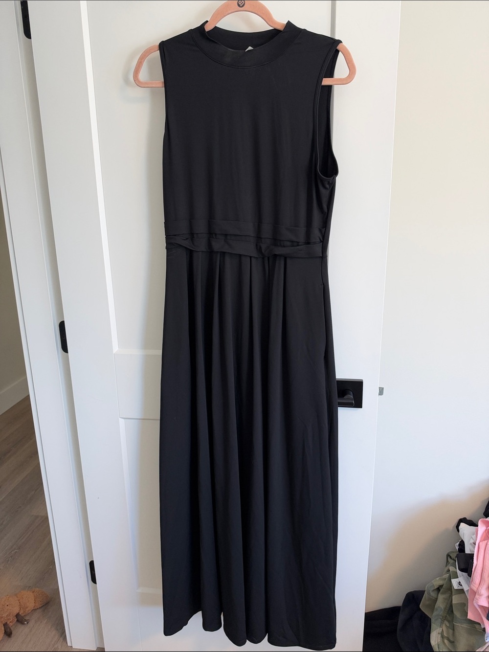 HALARA Black Sleeveless Maxi Dress